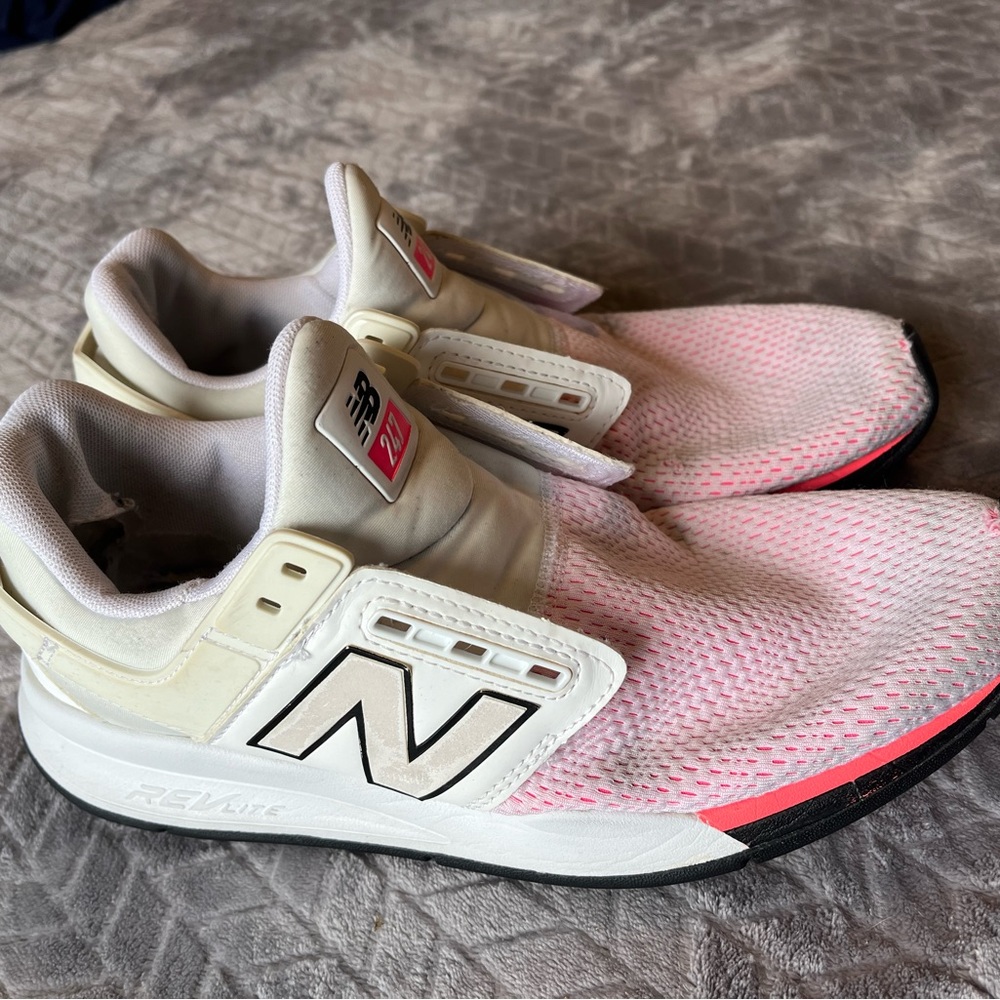 New Balance 247